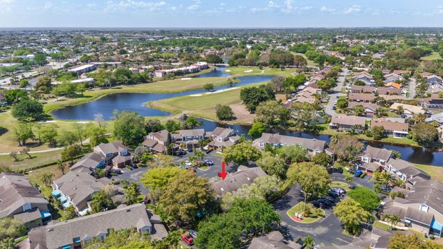 7107 Woodmont Way, Tamarac, FL 33321