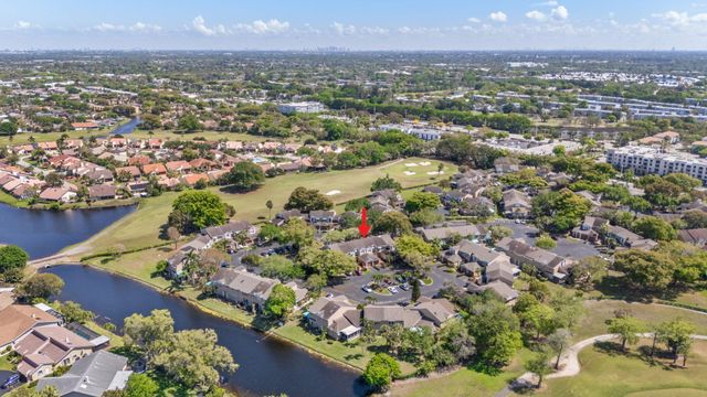 7107 Woodmont Way, Tamarac, FL 33321