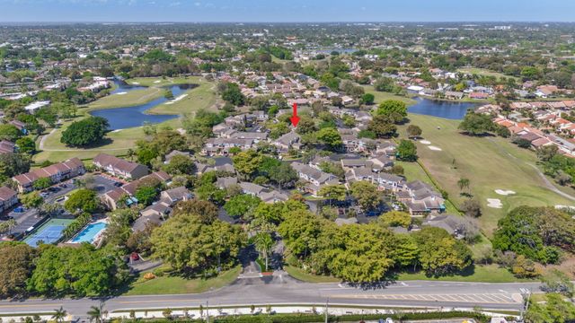 7107 Woodmont Way, Tamarac, FL 33321