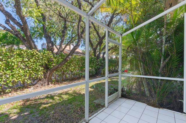 7107 Woodmont Way, Tamarac, FL 33321