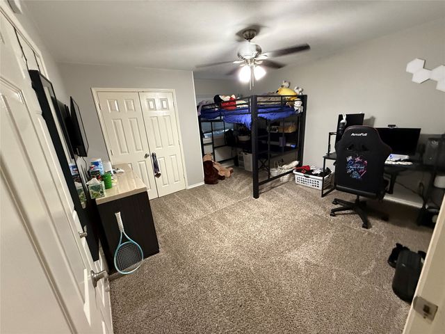 901 Tennison Drive, Euless, TX 76039