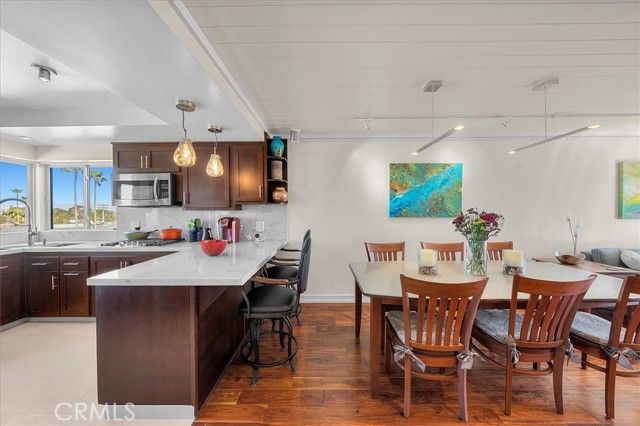 760 Manhattan Beach Blvd B, Manhattan Beach, CA 90266