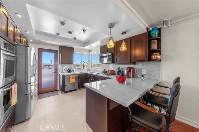 760 Manhattan Beach Blvd B, Manhattan Beach, CA 90266