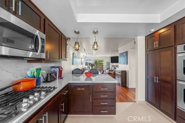 760 Manhattan Beach Blvd B, Manhattan Beach, CA 90266