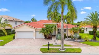 1714 Victoria Pointe Circle, Weston, FL 33327