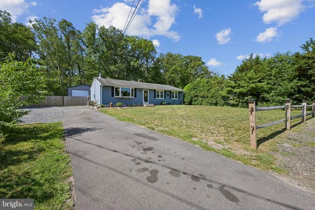 9 DAKOTA TRL, Browns Mills, NJ 08015