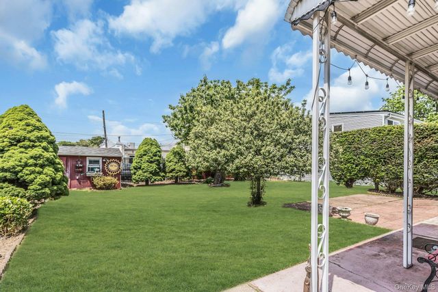 22 Beach Avenue, Copiague, NY 11726