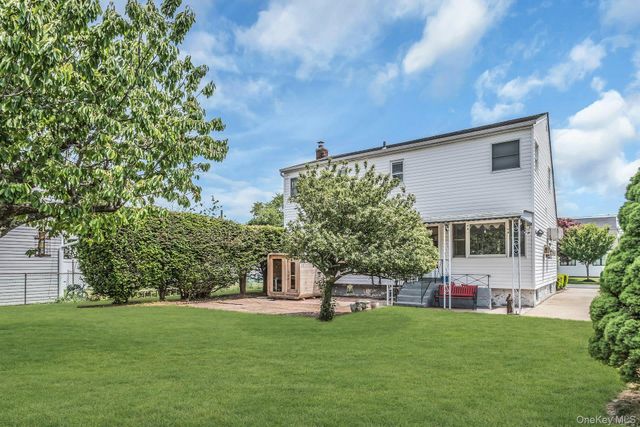 22 Beach Avenue, Copiague, NY 11726