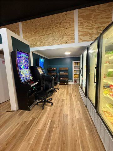 912 7th St, New Kensington, PA 15068