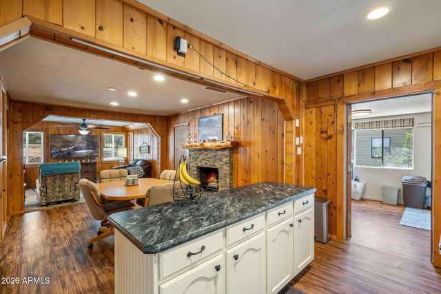 3384 Turkey Run, Overgaard, AZ 85933