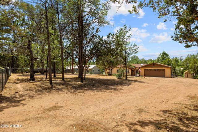 3384 Turkey Run, Overgaard, AZ 85933