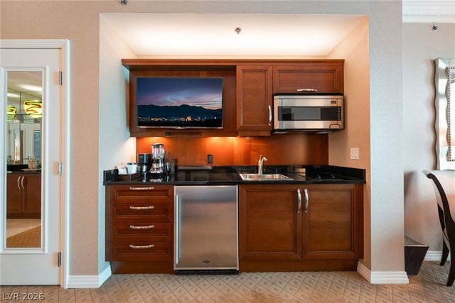 135 East Harmon Avenue 2317, Las Vegas, NV 89109