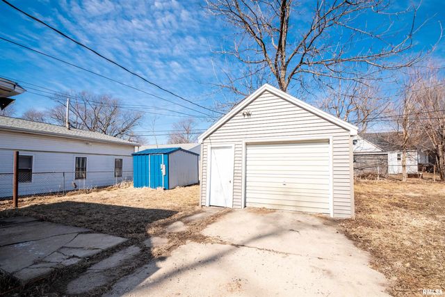 821 E WILSON Avenue, Peoria Heights, IL 61616