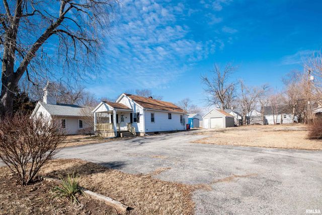 821 E WILSON Avenue, Peoria Heights, IL 61616