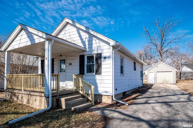 821 E WILSON Avenue, Peoria Heights, IL 61616