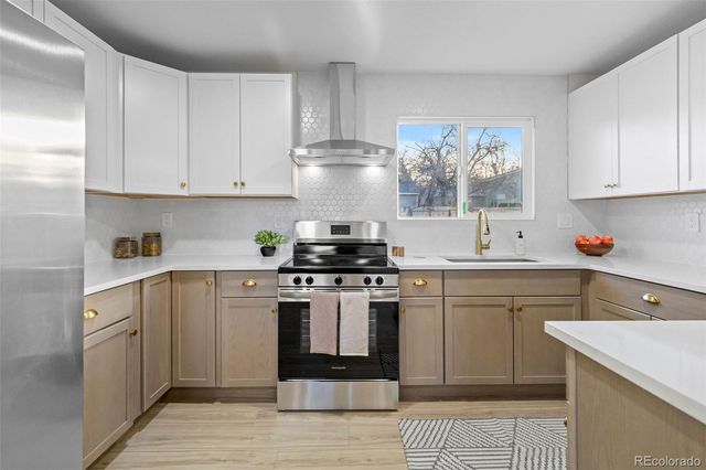 1558 S Laredo Court, Aurora, CO 80017