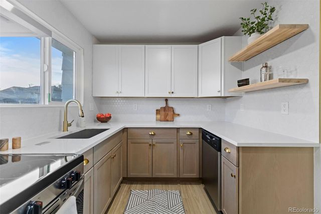 1558 S Laredo Court, Aurora, CO 80017