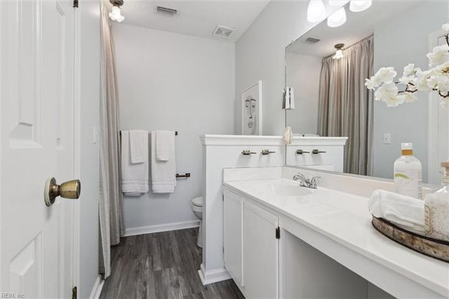 206 Burman Wood DR, Hampton, VA 23666