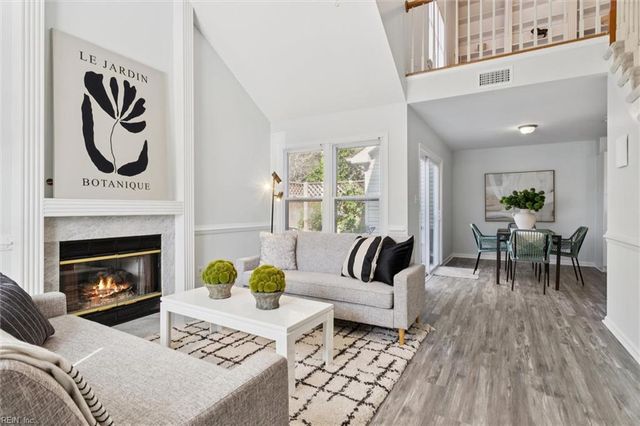 206 Burman Wood DR, Hampton, VA 23666