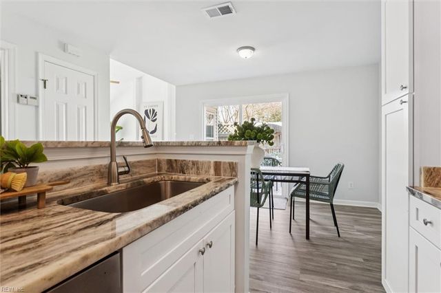 206 Burman Wood DR, Hampton, VA 23666