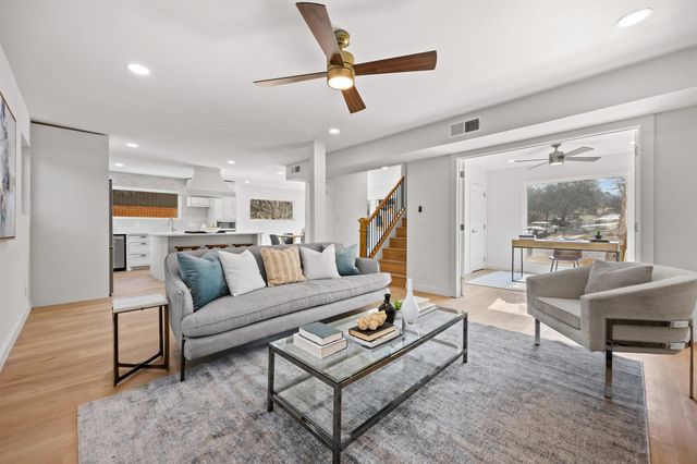 2602 Loyola LN, Austin, TX 78723