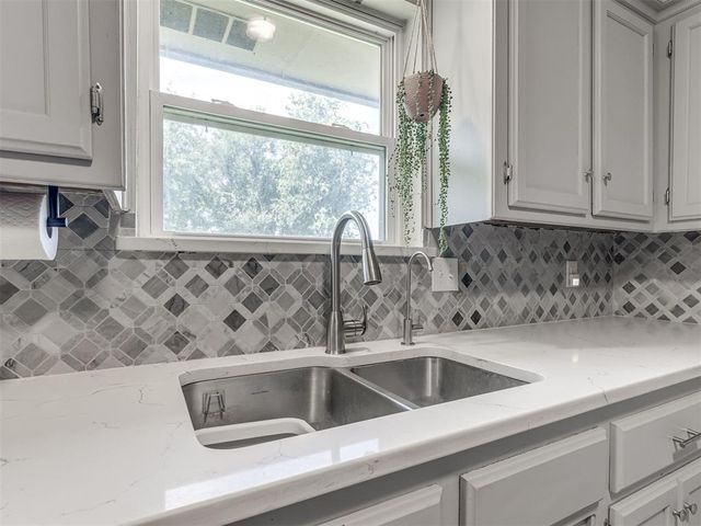 3216 Greenwood Drive, Norman, OK 73072