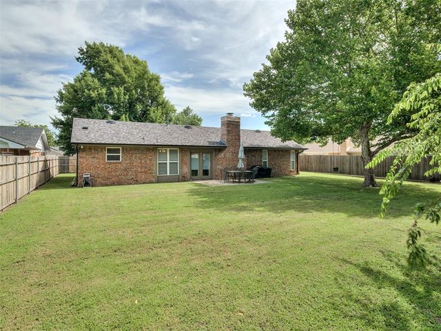 3216 Greenwood Drive, Norman, OK 73072