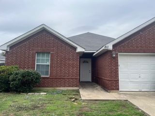 811 Edd Road, Dallas, TX 75253