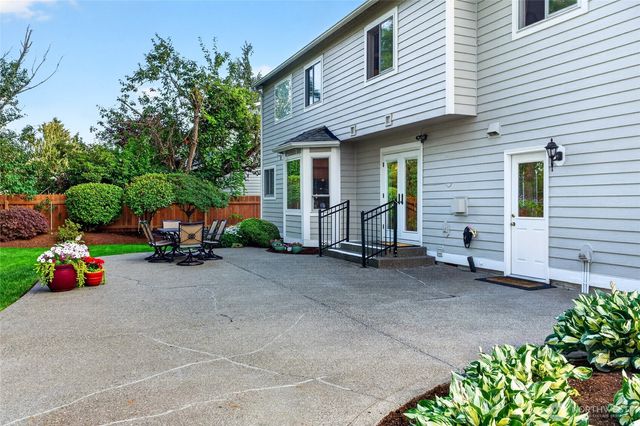2815 199th Avenue Ct East, Lake Tapps, WA 98391