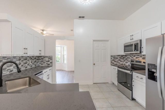 2519 9th Street W, Lehigh Acres, FL 33971