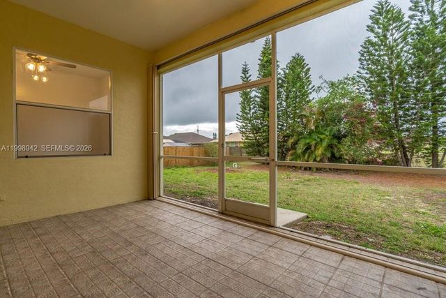 2519 9th Street W, Lehigh Acres, FL 33971