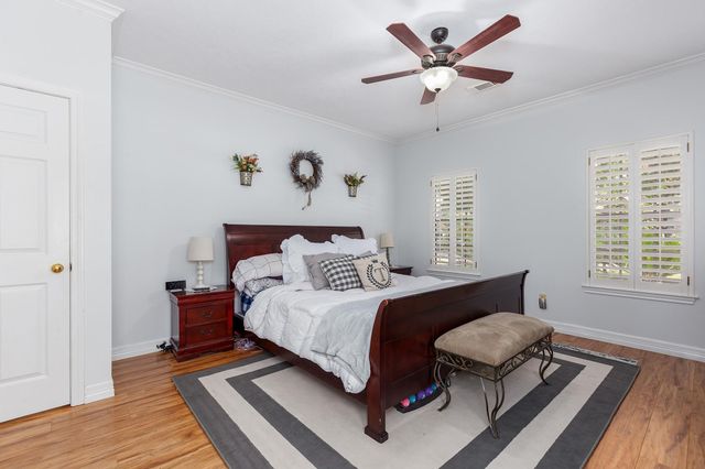5102 Natural Bridge Drive, Kingwood, TX 77345