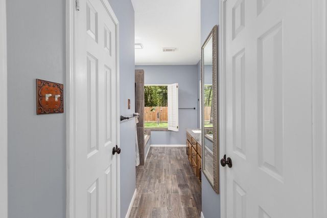 5102 Natural Bridge Drive, Kingwood, TX 77345