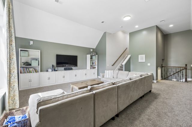1020 Stafford Ct, Hendersonville, TN 37075