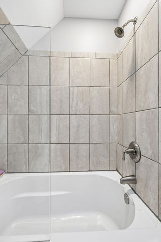1020 Stafford Ct, Hendersonville, TN 37075