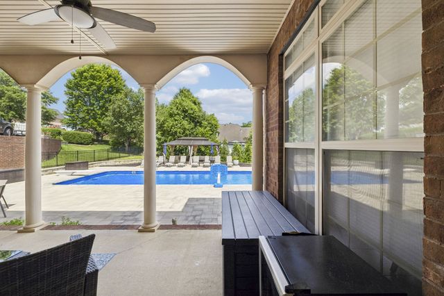 1020 Stafford Ct, Hendersonville, TN 37075