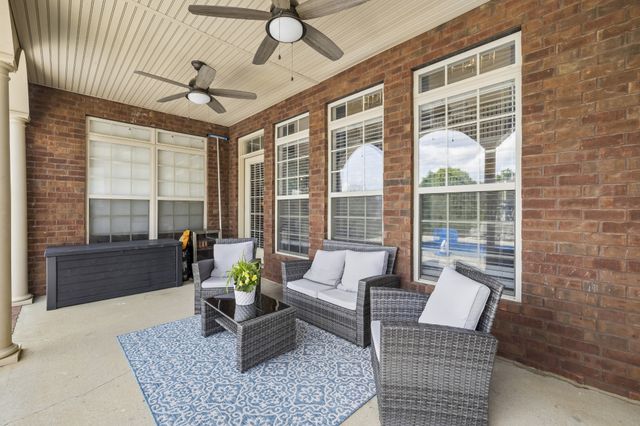 1020 Stafford Ct, Hendersonville, TN 37075