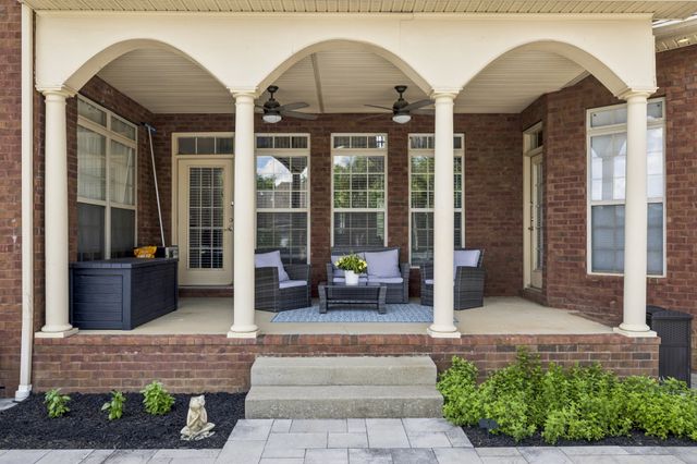 1020 Stafford Ct, Hendersonville, TN 37075