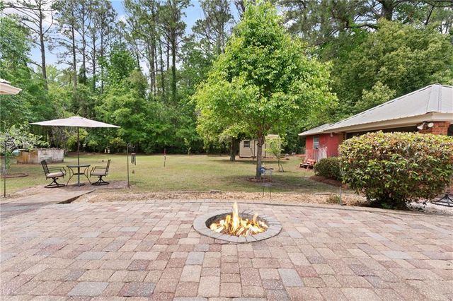 1001 Poppell Drive, Darien, GA 31305