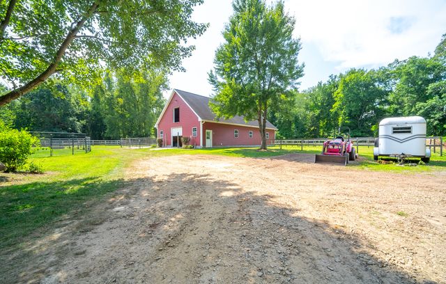 40 Barber Hill Road, East Windsor, CT 06016