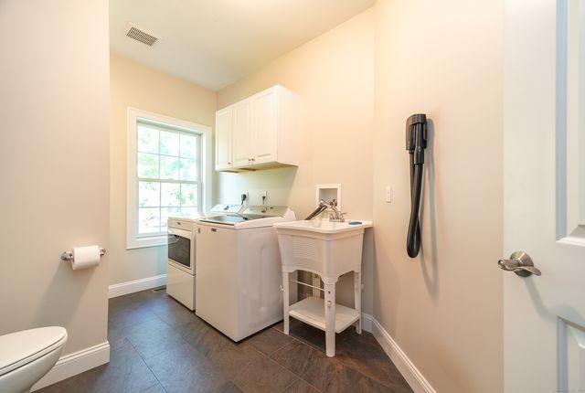 40 Barber Hill Road, East Windsor, CT 06016