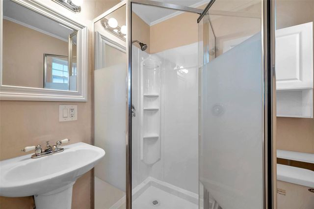7555 19TH AVENUE N, St Petersburg, FL 33710