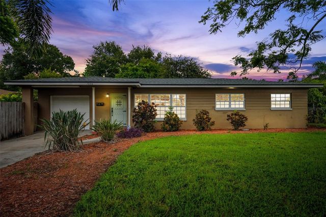 7555 19TH AVENUE N, St Petersburg, FL 33710