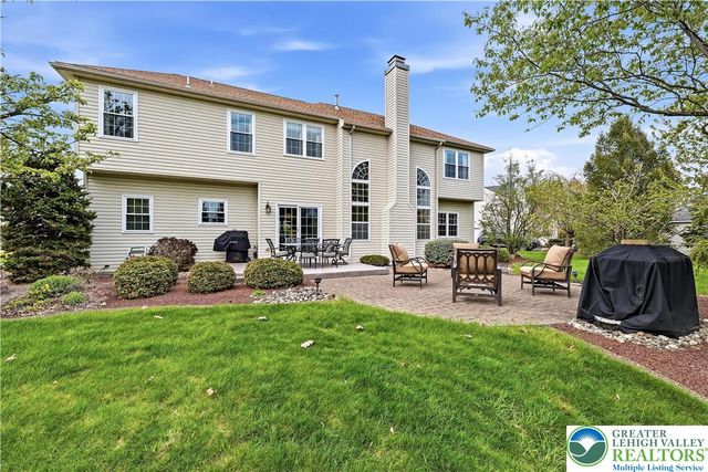 2317 Bordeaux Drive, Lower Macungie Twp, PA 18062