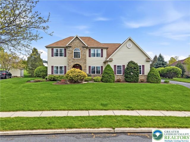 2317 Bordeaux Drive, Lower Macungie Twp, PA 18062