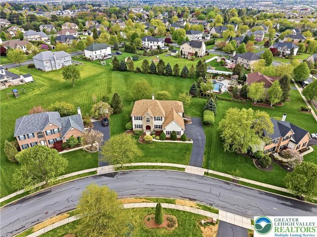 2317 Bordeaux Drive, Lower Macungie Twp, PA 18062