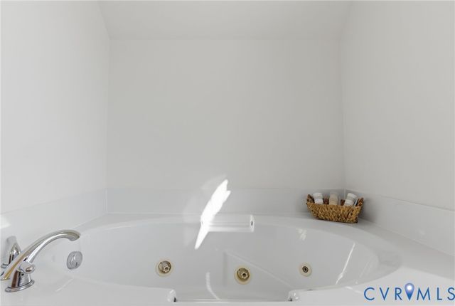 19267 Brevard Dr, Chesterfield, VA 23834