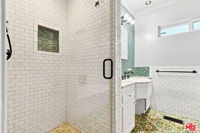 5412 Marburn Avenue, Los Angeles, CA 90043