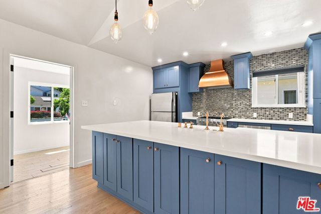 5412 Marburn Avenue, Los Angeles, CA 90043