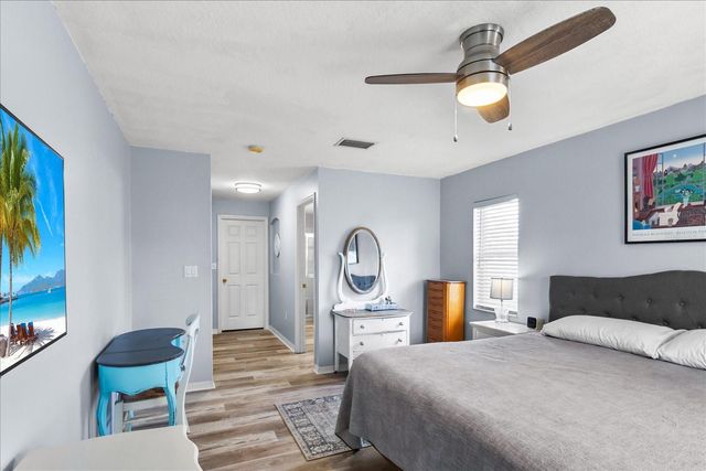 756 W BAFFIN DRIVE, Venice, FL 34293